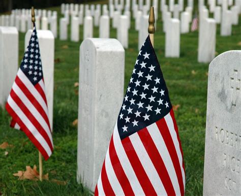 small american flags for cemetery